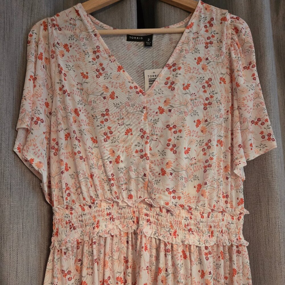 Torrid Cream Floral Top. 2x